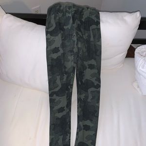 camo leggings